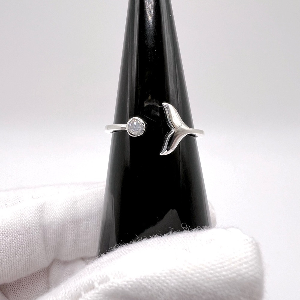 Sale $12 Firm! .925 Sterling Silver Whale Tail Ring - Picture 6 of 15